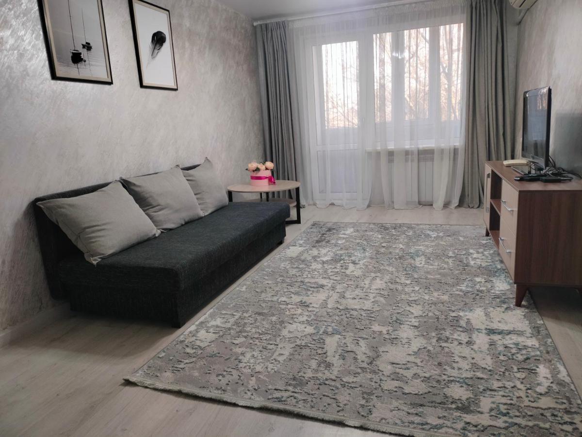 Уютная 2 Ком-Я Квартира В Центре Города, Район "Арбата" Apartment Алма Ата Екстериор снимка